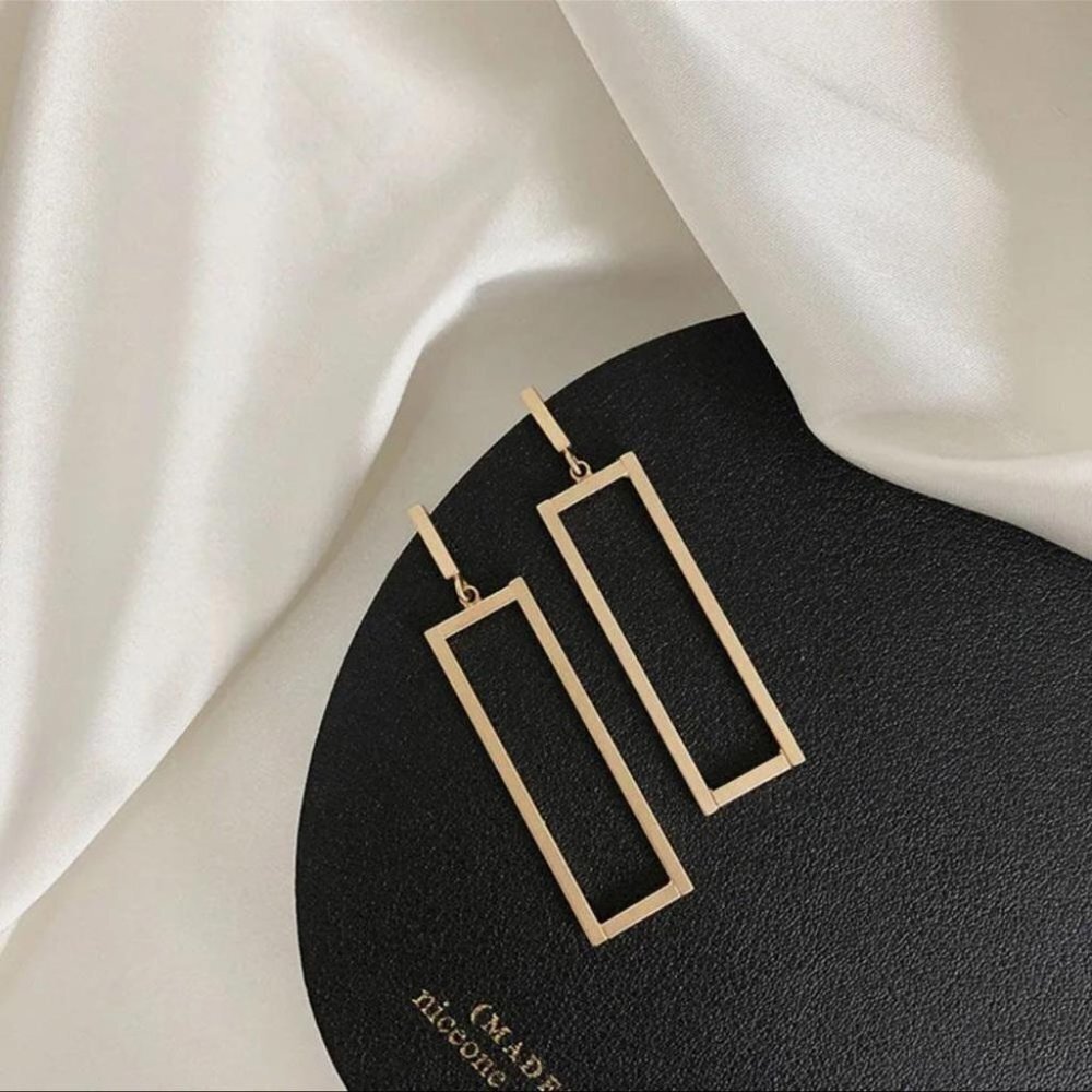 Gold Tone Simple Lightweight Geometric Drop Earrings Minimalist Contemporary
